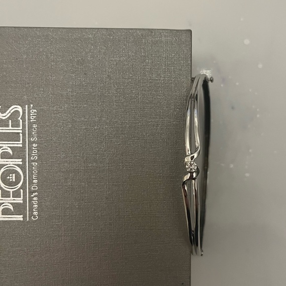 Diamond Bracelet - Picture 3 of 12